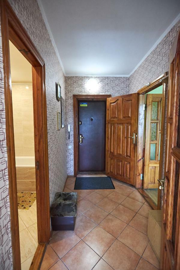 Babylon Apartments On Kievskaya Street Rivne Exterior photo